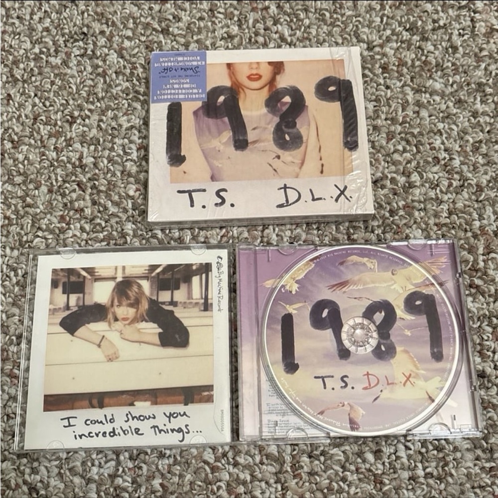 1989 D.L.X. OG / Stolen Version CD with sleeve